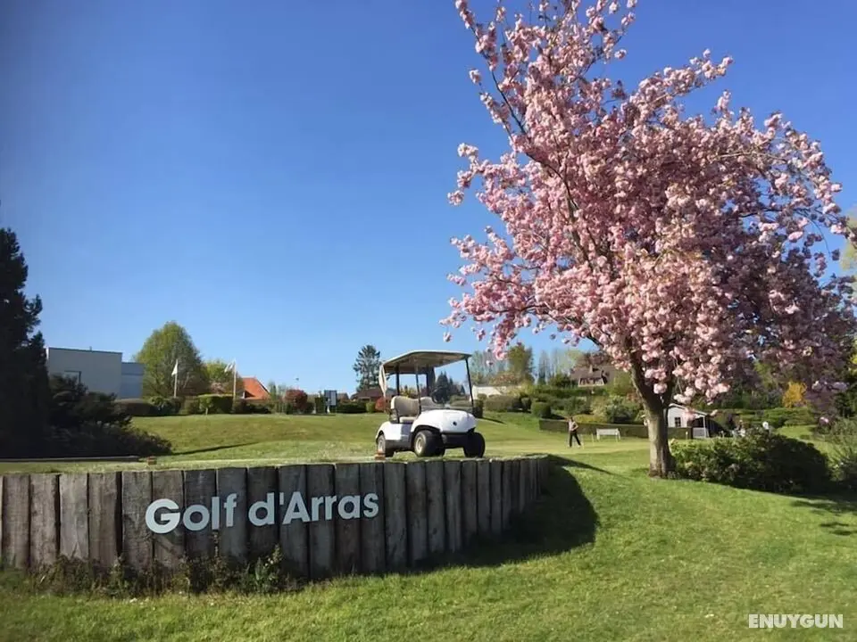 Le Pavillon Du Golf D'Arras - Golf