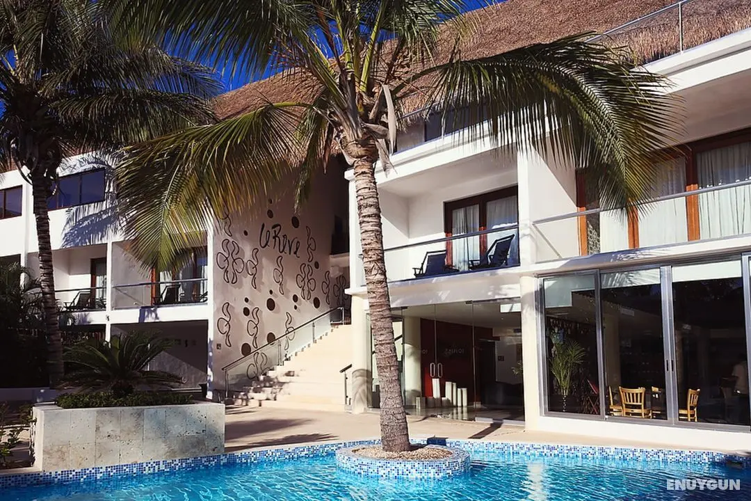 Le Reve Boutique Beachfront Hotel - Genel