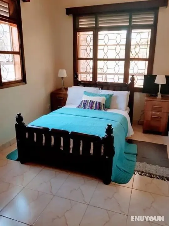 Le Roc Royale - Muyenga Kampala - Öne Çıkan Resim
