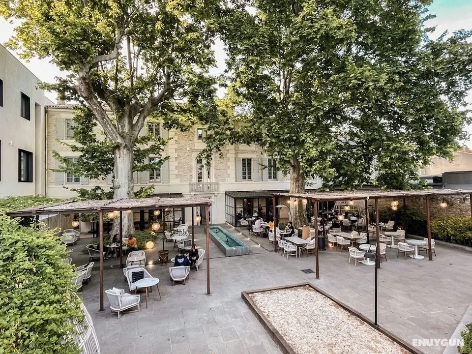 Le Saint Remy - Dış Mekanlar