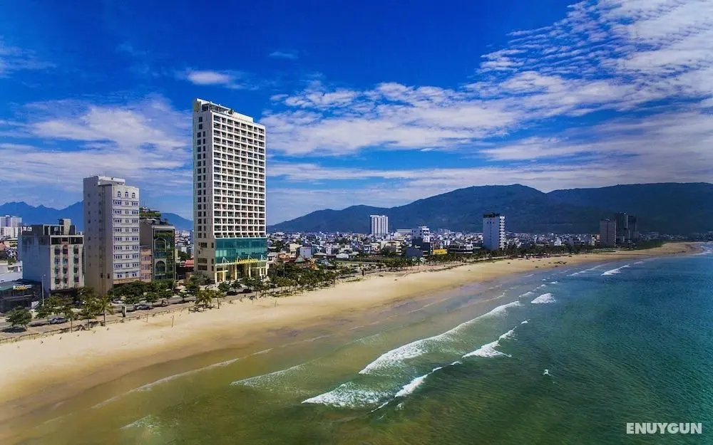 Le Sands Oceanfront Danang Hotel - Dış Mekan