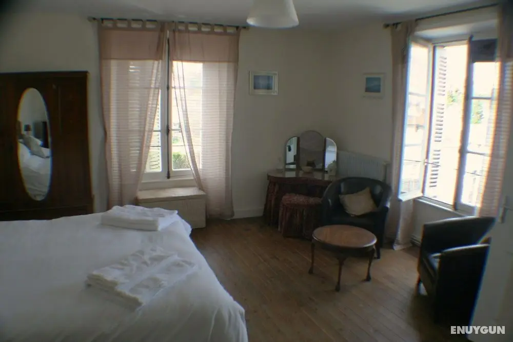 Le Voltaire Chambres et Table d'Hotes - Öne Çıkan Resim