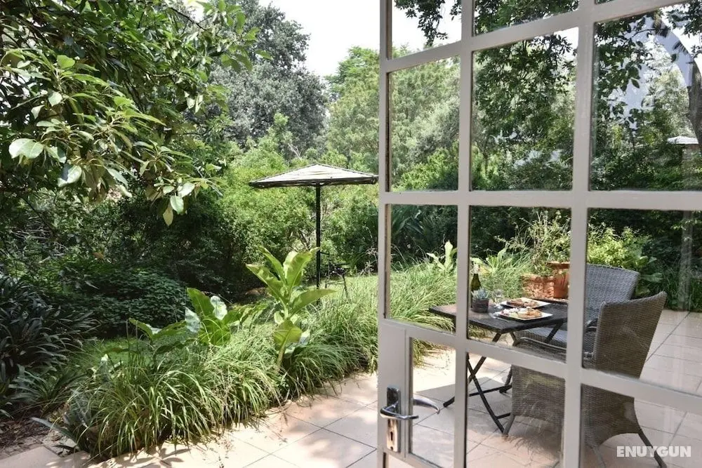 Lemon Thorn Cottage for 2 People With Wonderful Private Terrace in Garden - Öne Çıkan Resim