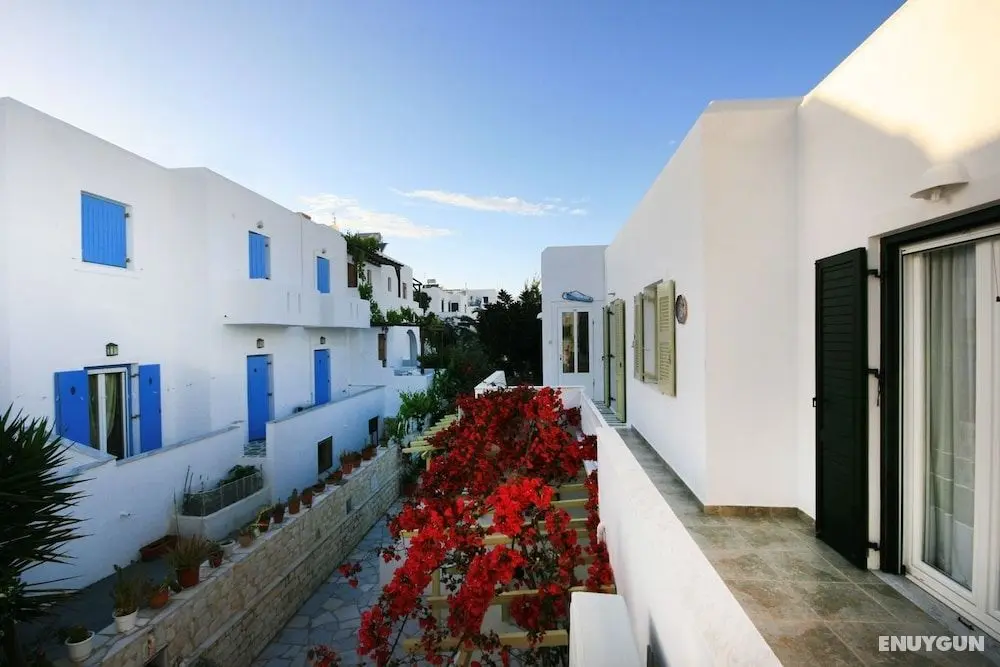 Leonardos Apartments - Dış Mekan