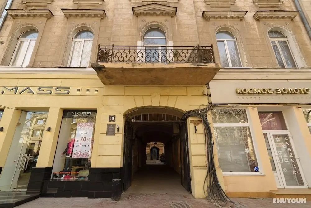LeonRooms Ekaterinenskaya 18 - Dış Mekan