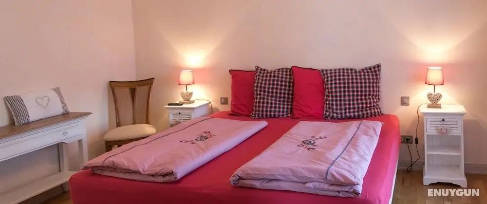 Les Chambres Chez Christine - Öne Çıkan Resim