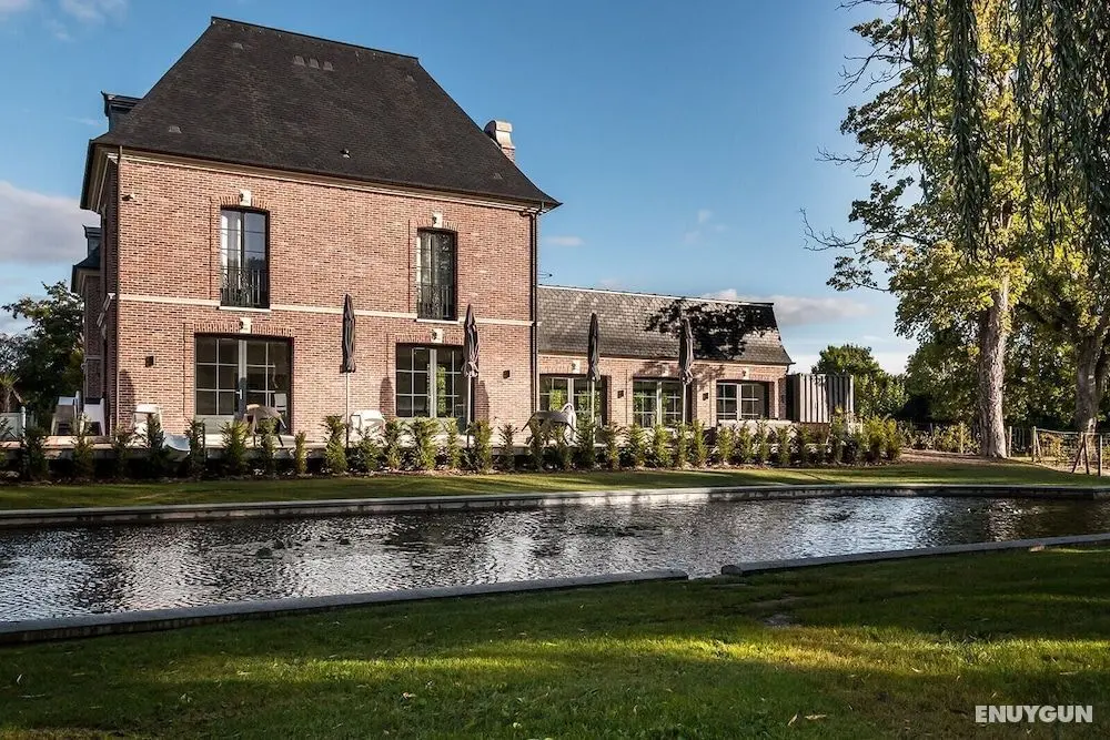 Les Jardins de Joséphine - Le Manoir - Dış Mekan
