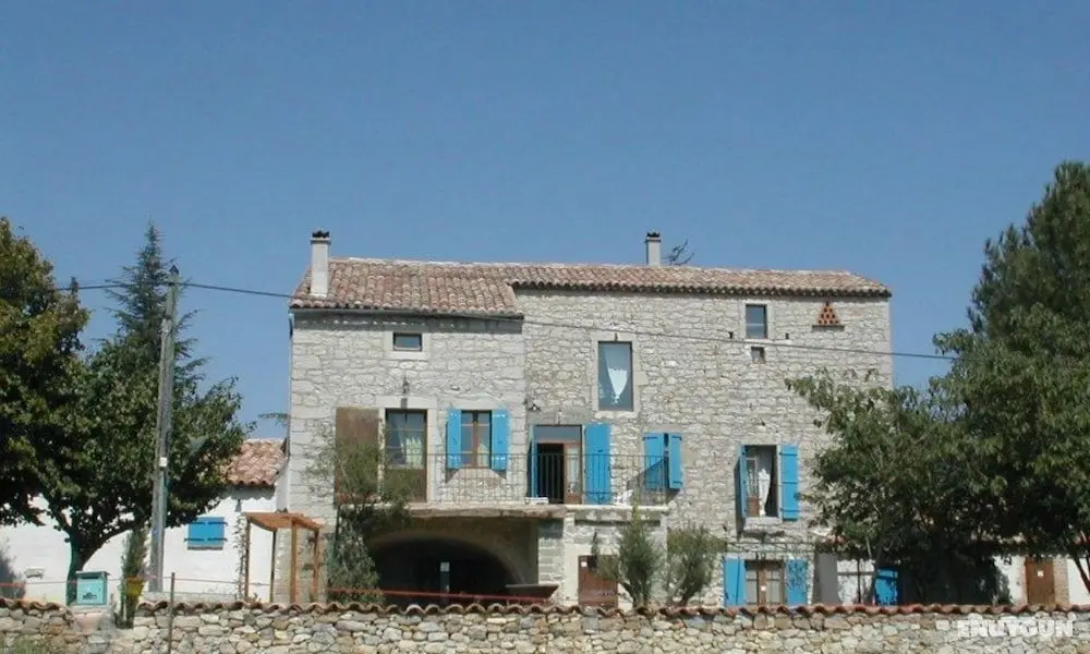 Les loups dans la bergerie - Öne Çıkan Resim
