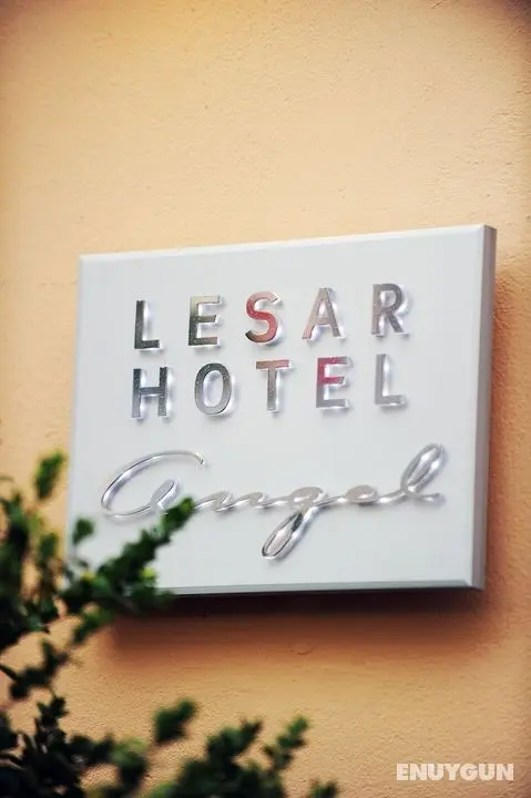 Lesar Hotel Angel - Lobi