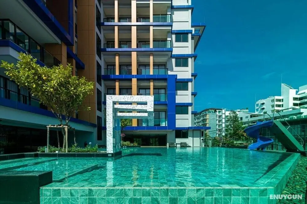 Lewit Hotel - Havuz