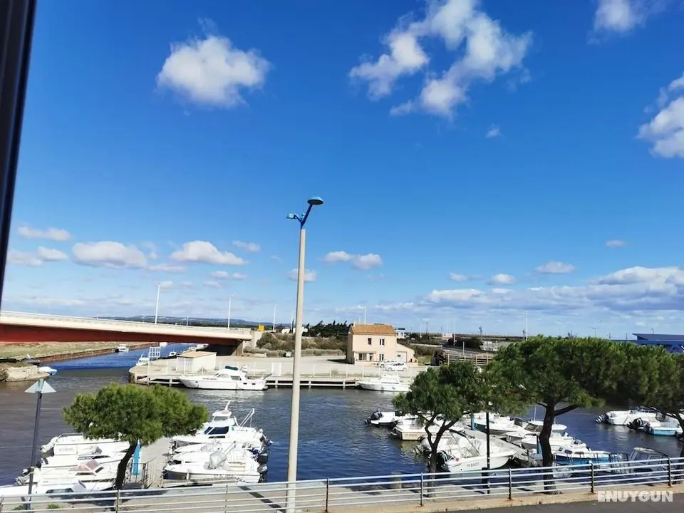 L'Hôtel du Port - Dış Mekanlar