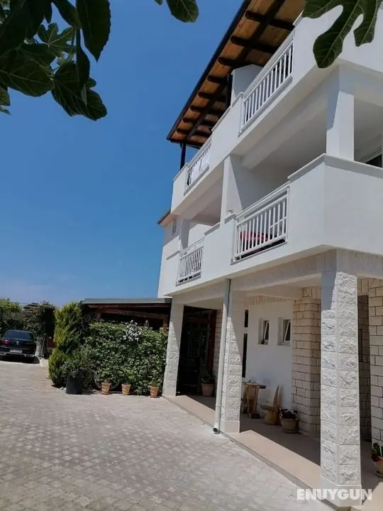 Lias 2 - With Restaurant - A8 - Öne Çıkan Resim