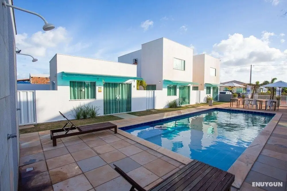 Lind Ssimo Chal T Rreo com Vista Para Piscina - Öne Çıkan Resim