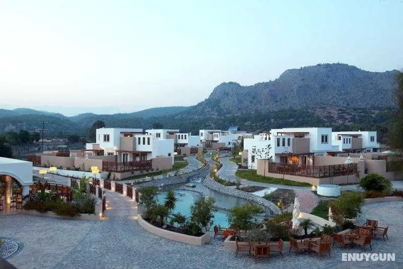 Lindian Village - Genel