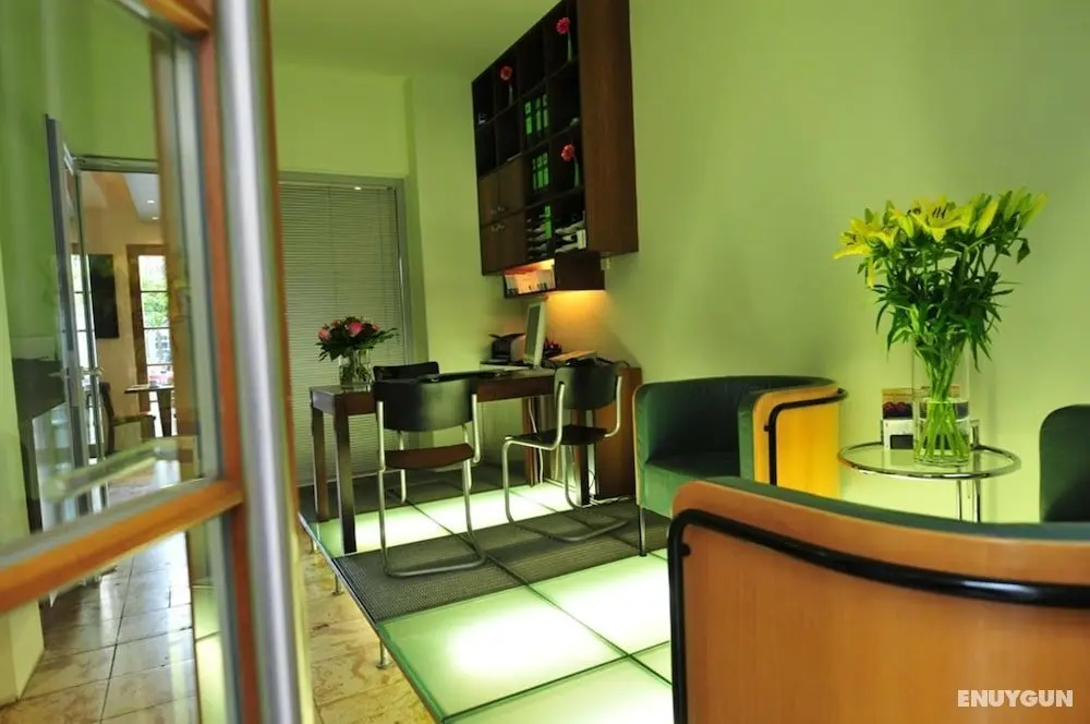 Lint Hotel - Lobi