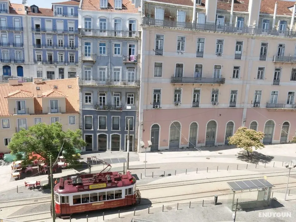 Lisbon Check-In Guesthouse - Dış Mekan