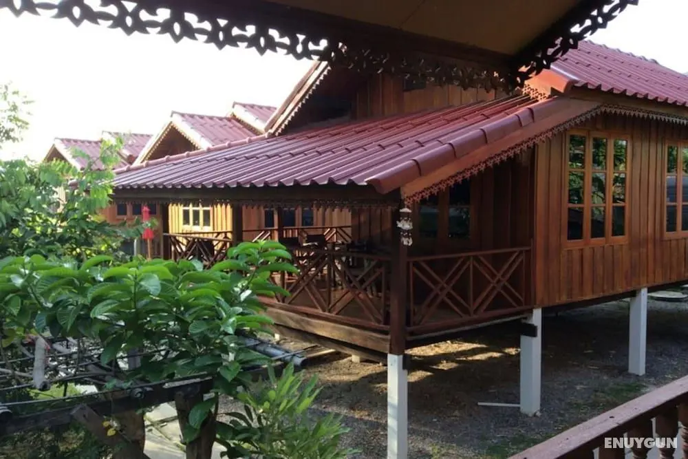 The Little Lopburi Village - Öne Çıkan Resim