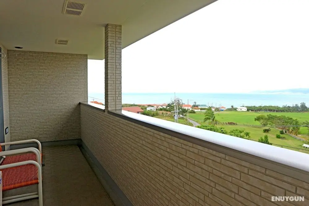 Little Mermaid Hotel Ishigakijima - Oda Manzaraları