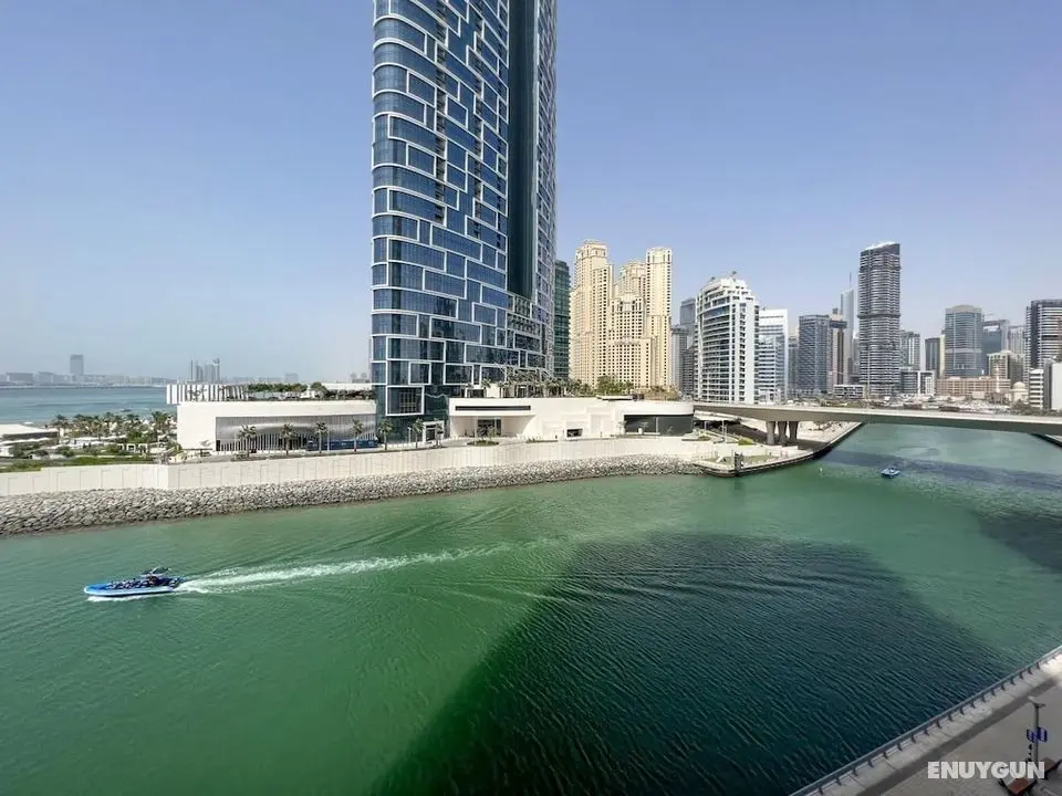 Live by the sea at Dubai Marina 52 42 1BR Unit - Oda