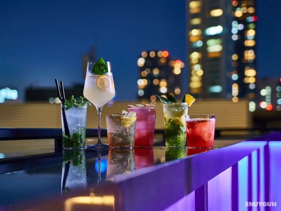 THE LIVELY OSAKA HONMACHI - Bar