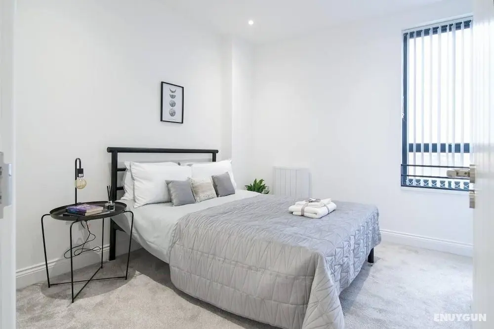 Livestay - Luxury 2bed Apartment With Free Parking - Oda