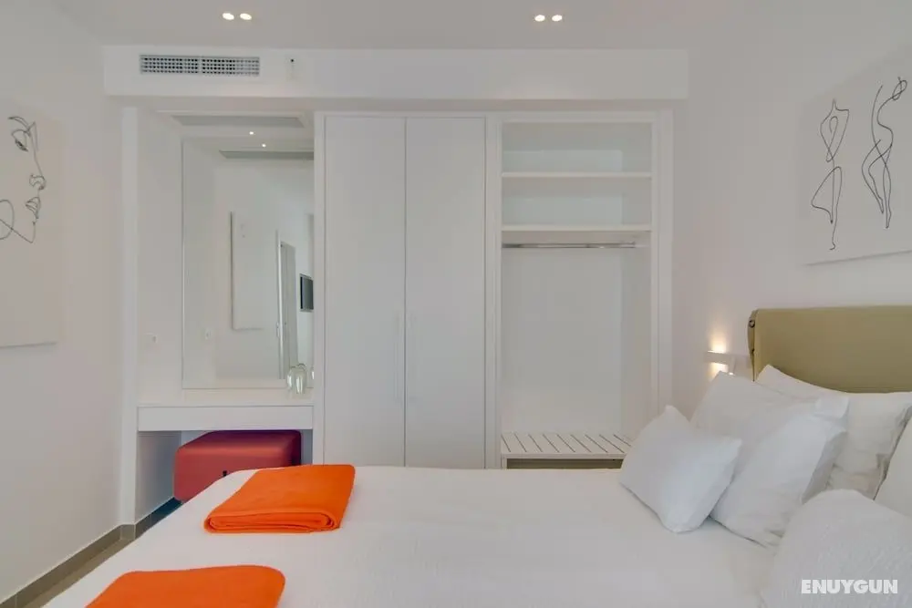 LIVINGHOME SUITES - Oda