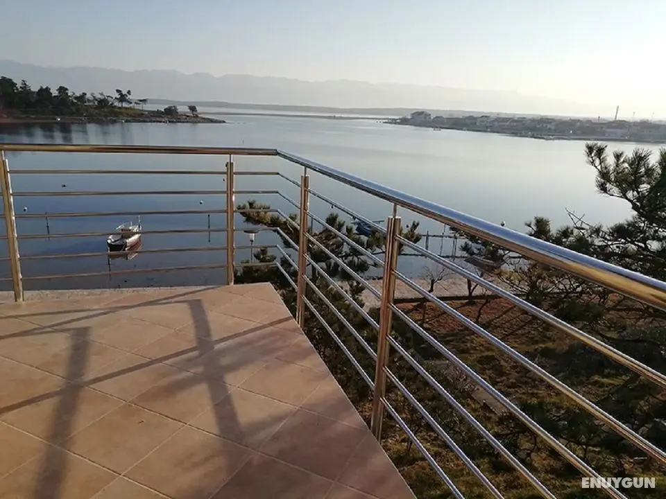 Ljilja - 10m From the sea With Parking - A3 - Öne Çıkan Resim