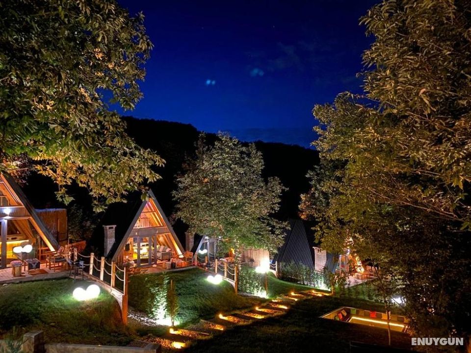 Loca Sapanca Bungalov