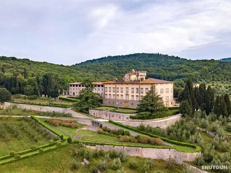 Located on the Hills Surrounding Florence - Dış Mekan