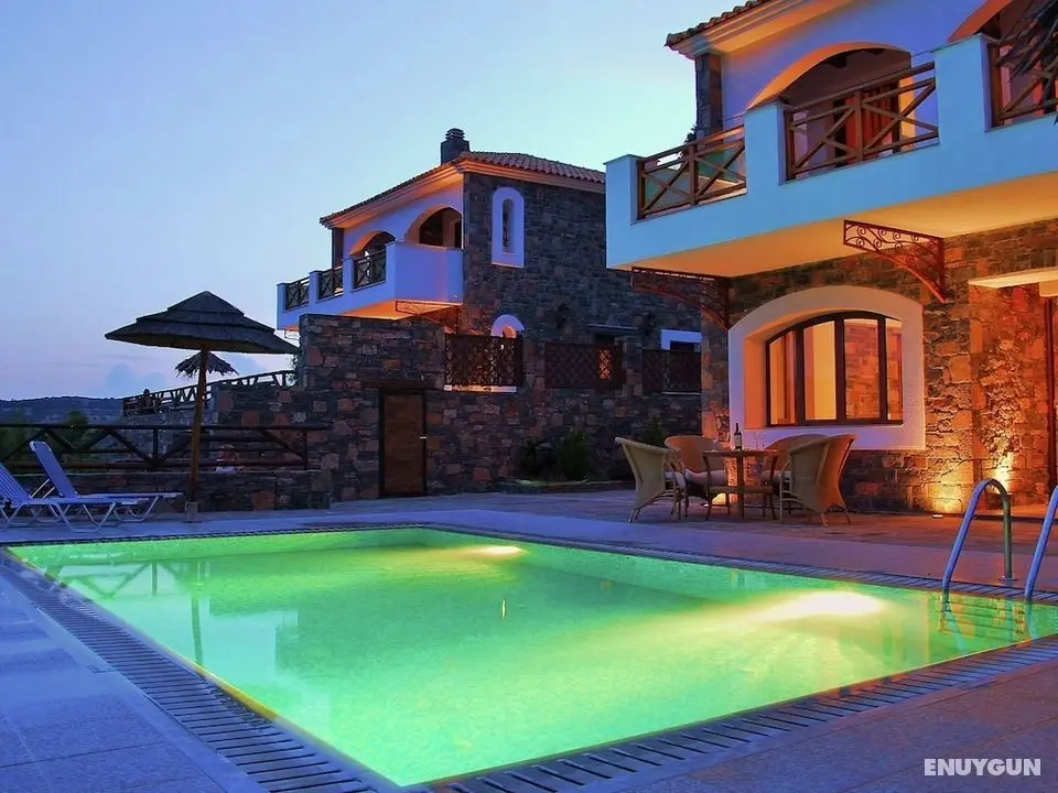 Villa Located in Picturesque Village, Pool, BBQ Near the Beach - Öne Çıkan Resim