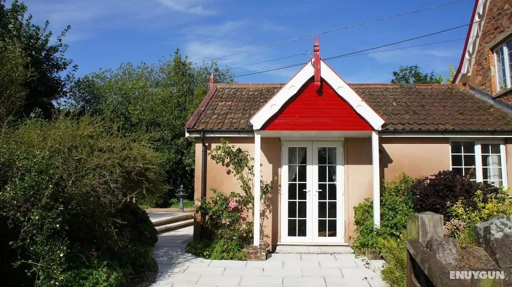 The Lodge Bed and Breakfast - Dış Mekan