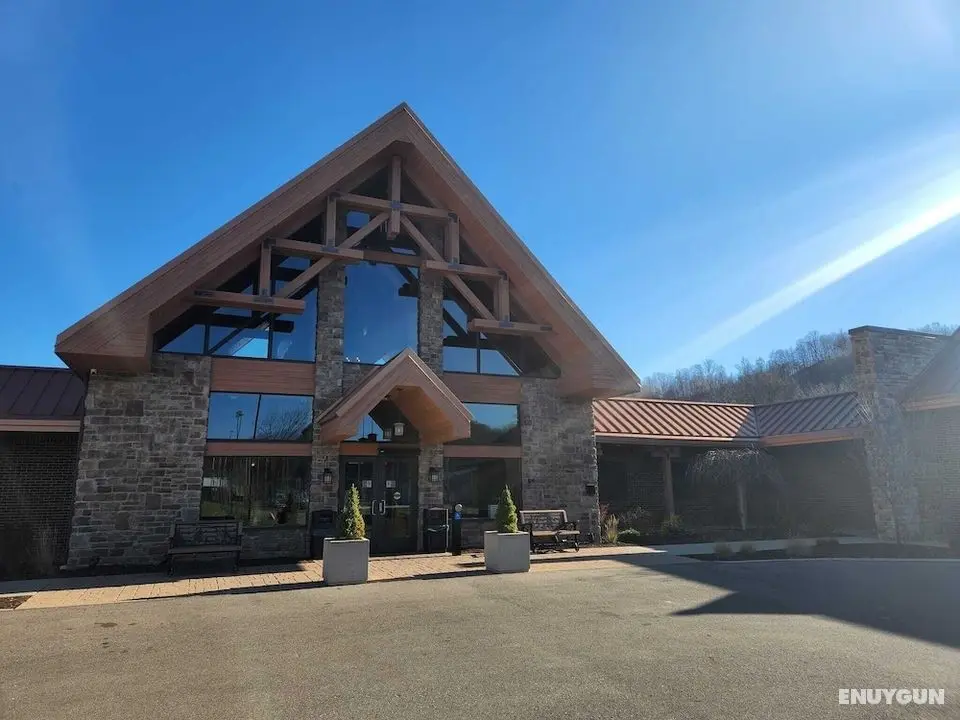 The Lodge at Hocking College - Öne Çıkan Resim