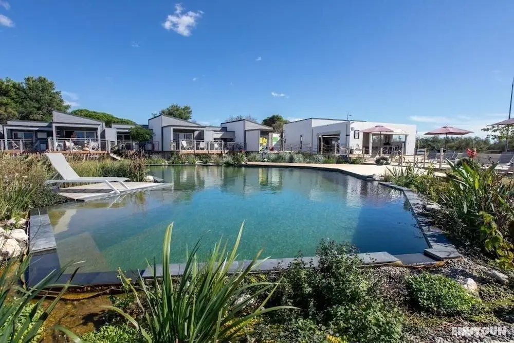 Lodges de Camargue - Havuz