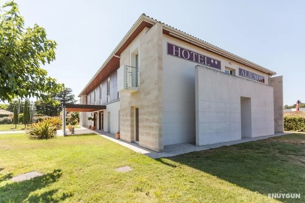 Logis Hôtel Aliénor - Dış Mekan