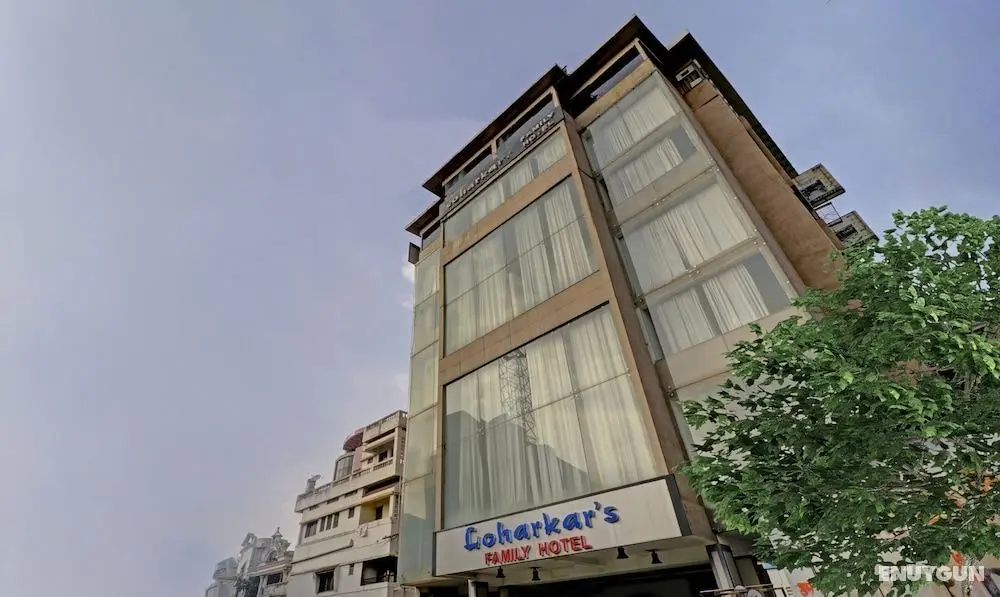 LOHARKAR FAMILY HOTEL L A ROOMS - Dış Mekan