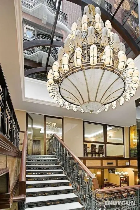 London Hotel - Öne Çıkan Resim