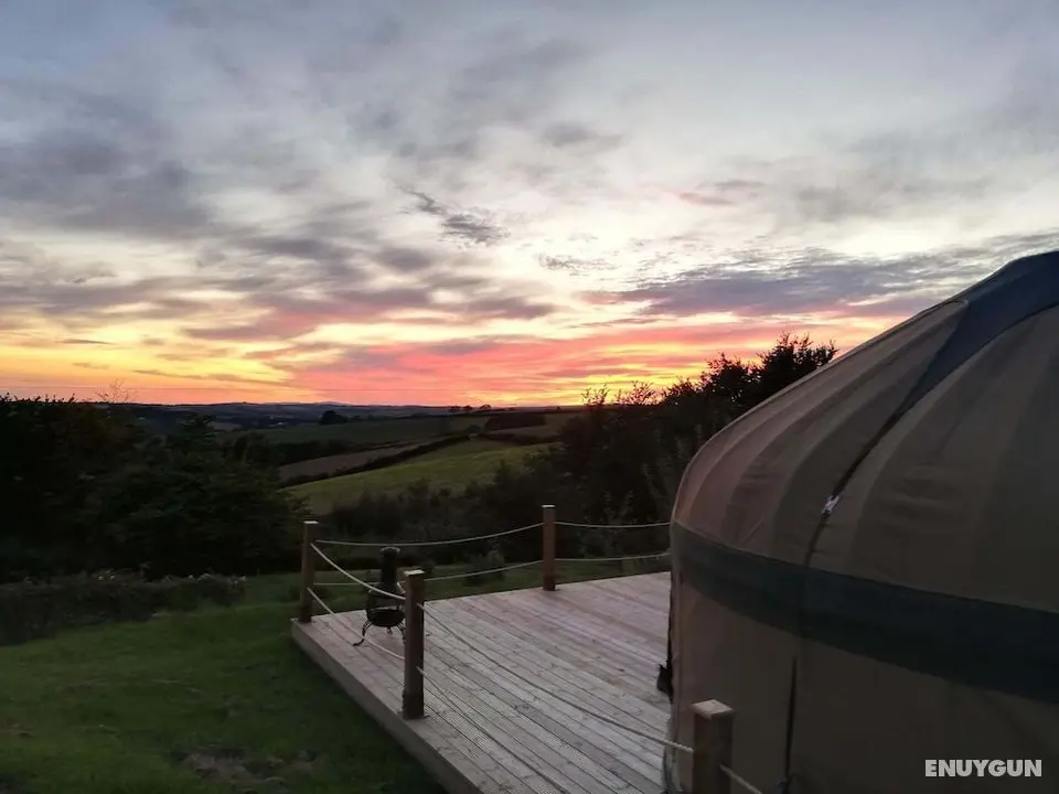 Looe Yurts - Öne Çıkan Resim