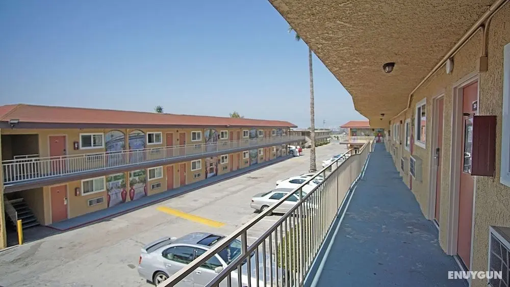Los Angeles Inn & Suites - LAX - Dış Mekan