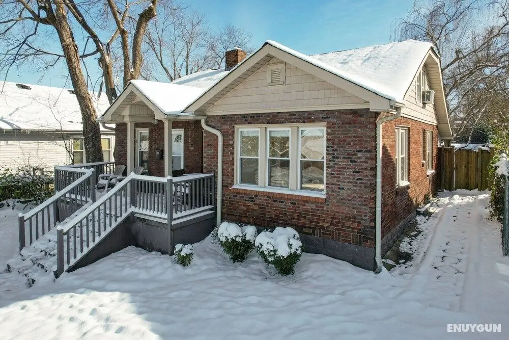 Louise by Avantstay Cute Nashville Home w/ Large Yard & Firepit! - İç Mekan