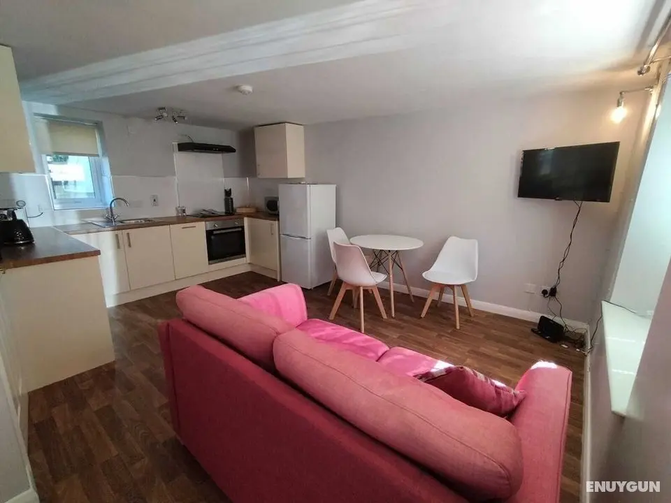 Lovely 2-bed Apartment in Wincanton Somerset - Öne Çıkan Resim