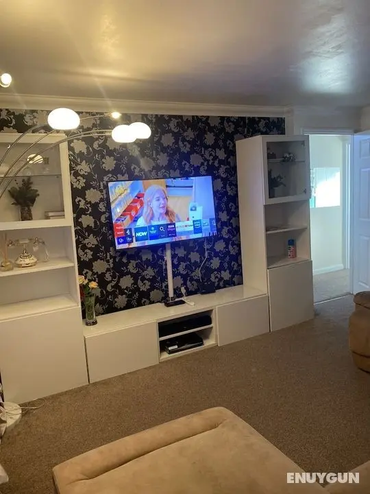 Lovely 2 Bed Flat-apt in East London- Nice Estate - Öne Çıkan Resim
