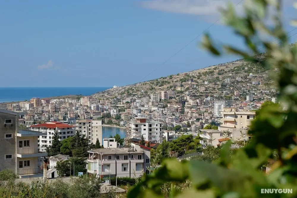 Lovely 2-bedroom Apartment in Saranda - Dış Mekan