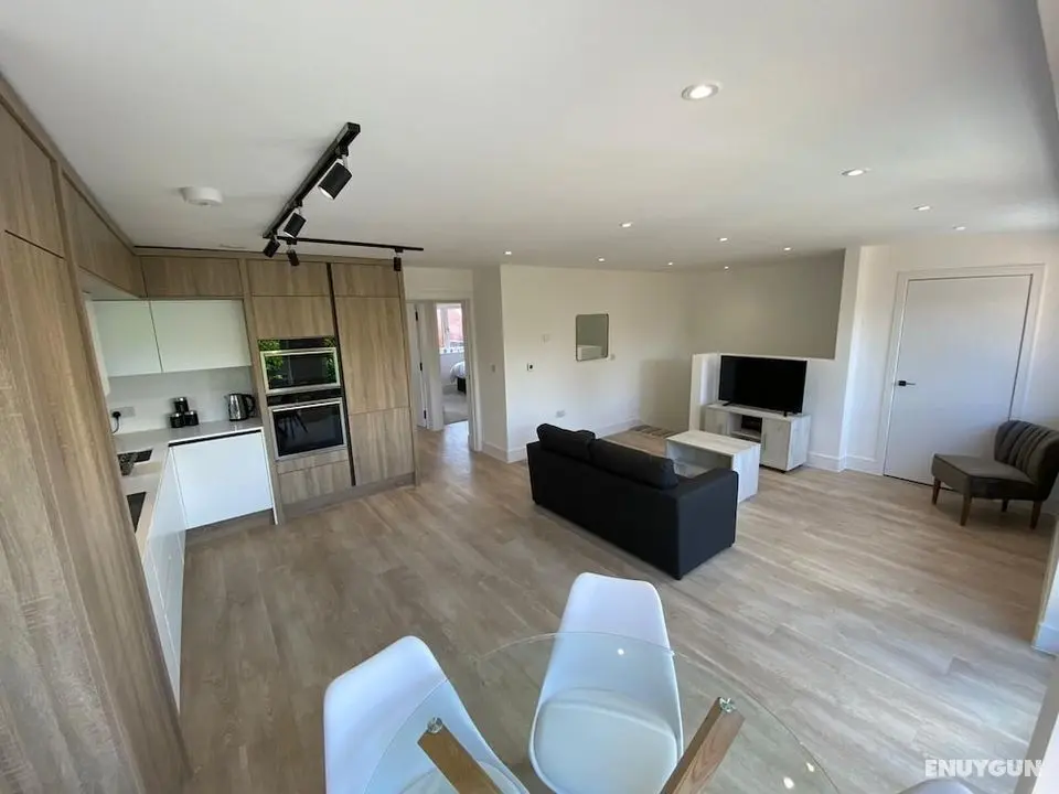 Lovely 2 Bedroom Flat with Parking - Öne Çıkan Resim