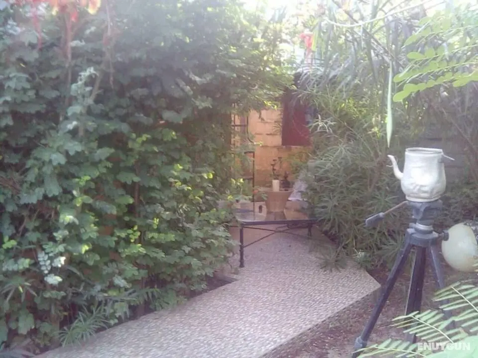 Lovely 3-bdrm Cottage W/private Patios/pkg Sanyang - Öne Çıkan Resim
