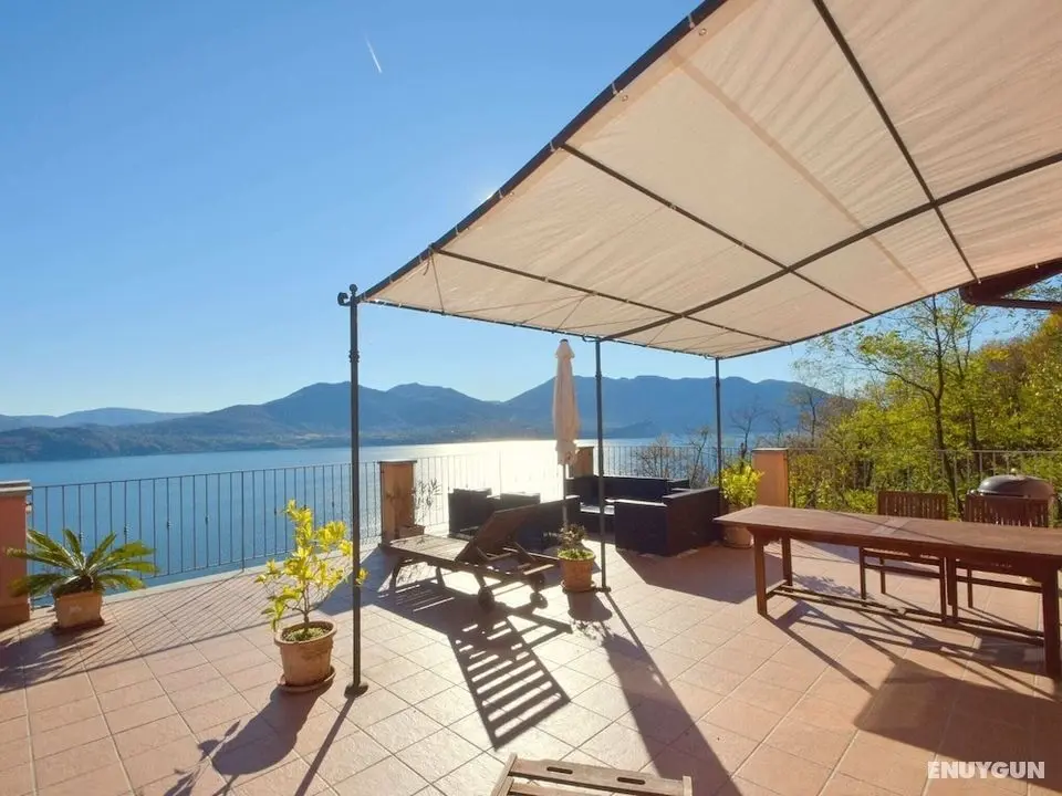 Lovely Apartment in Oggebbio With Swimming Pool - Öne Çıkan Resim