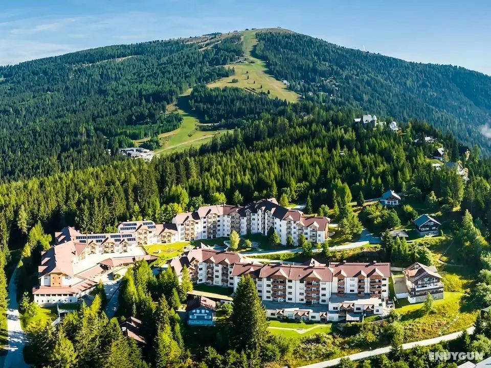 Lovely Apartment on the Ossiacher See With Wellness - Öne Çıkan Resim
