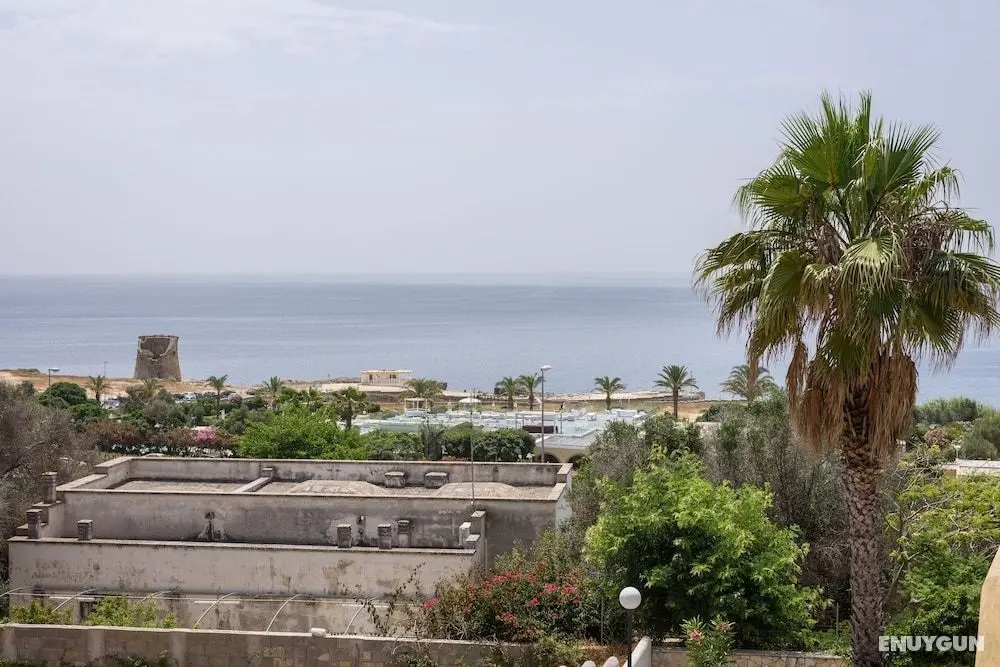 Lovely Apartment with Sea View Terrace - Oda Manzaraları