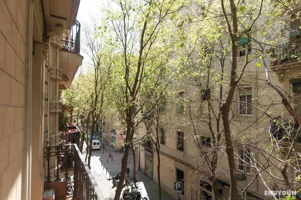 Lovely and Central 4 BR Apartment - Dış Mekan