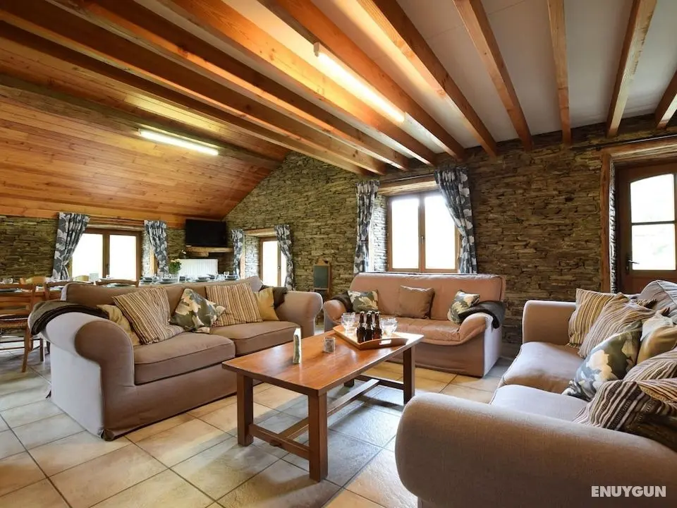 Lovely Holiday Home In Frahan With Terrace - Öne Çıkan Resim