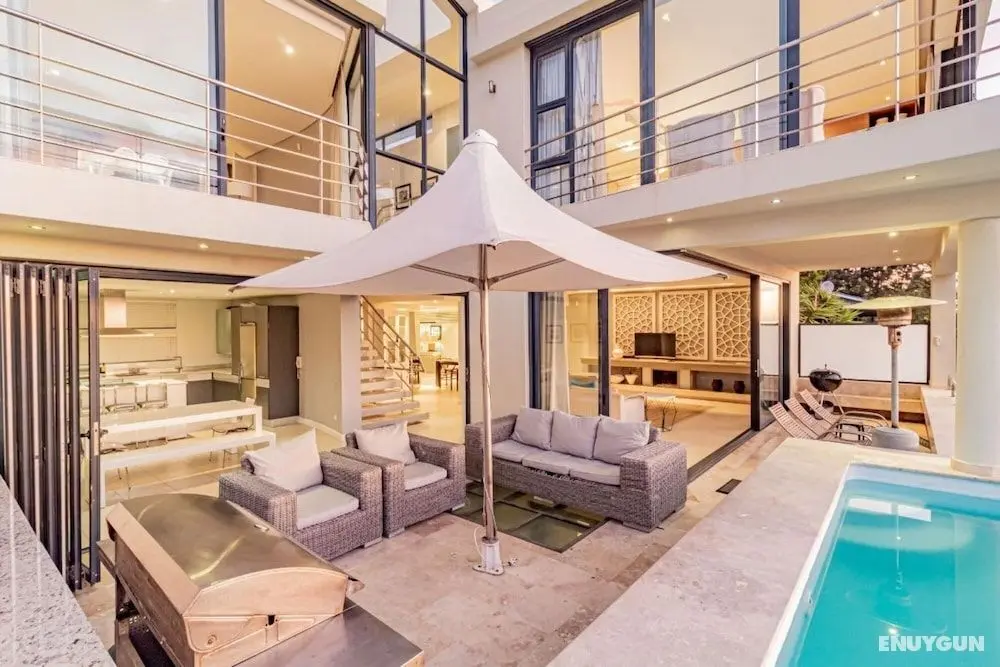 Lovely Six Bedroom Villa With Uninterrupted Sea Views 17 Geneva - Öne Çıkan Resim